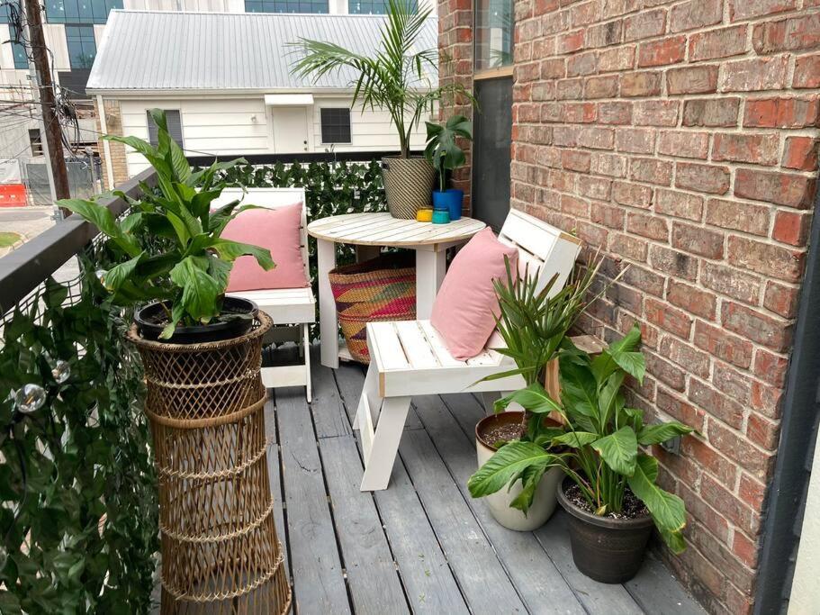 Luxury Greenhouse Studio Austin Exterior foto